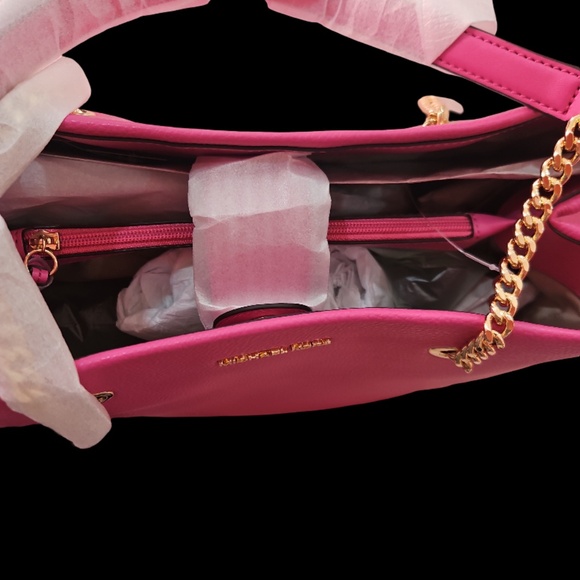 NWT Michael Kors Jet Set Large Cerise Tote / Retail $398 - Picture 2 of 6